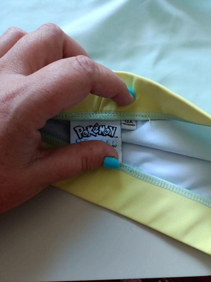 Maillot de bain Pokémon 12 ans neuf sans étiquette - photo numéro 3