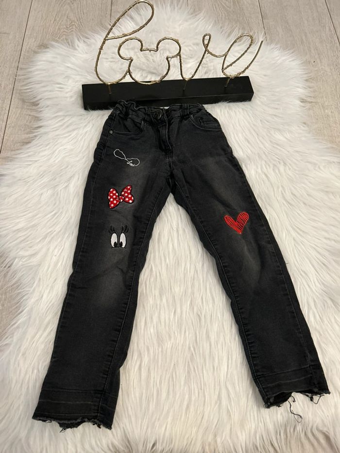 Très beau jeans minnie 🥰 Disney taille 4 ans