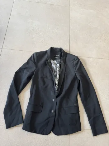 Blazer noir IKKS, très bon état, taille 38