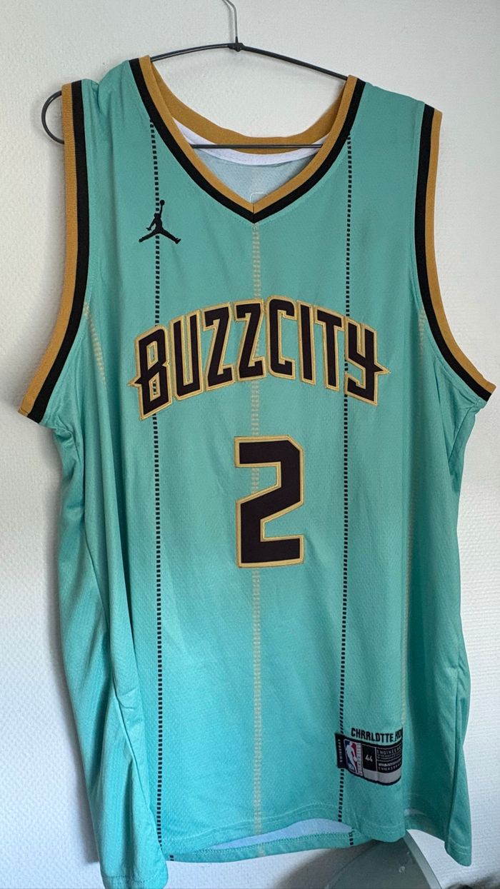 MAILLOT DE BASKET CHARLOTTE HORNETS LAMELO BALL