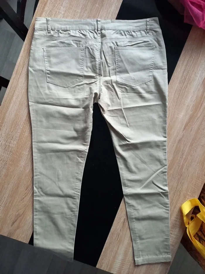 Pantalon femme beige T46 - photo numéro 5
