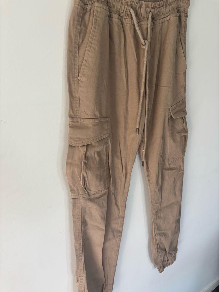 Pantalon cargo - photo numéro 2