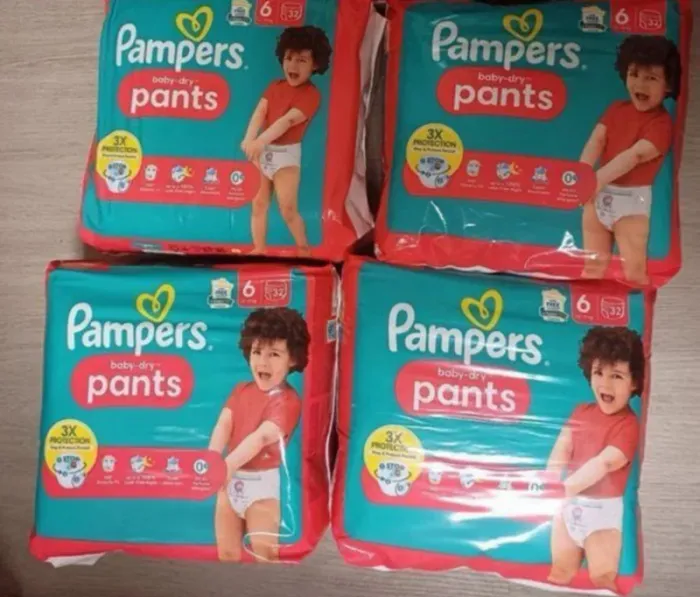 Lot de 4 paquets des couches Pampers taille 6 - photo numéro 2