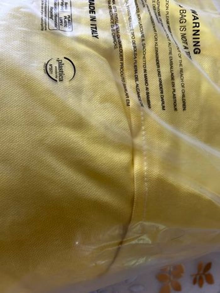 Coussin Bob L’éponge neuf - photo numéro 3