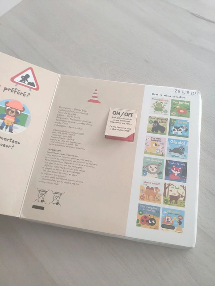 Livre tout petit Vroum engins du chantier touche écoute - photo numéro 9