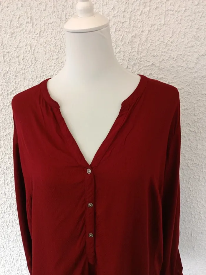 Blouse manches longues boutonnée rouge bordeaux Yessica by C&A taille 48 - photo numéro 2