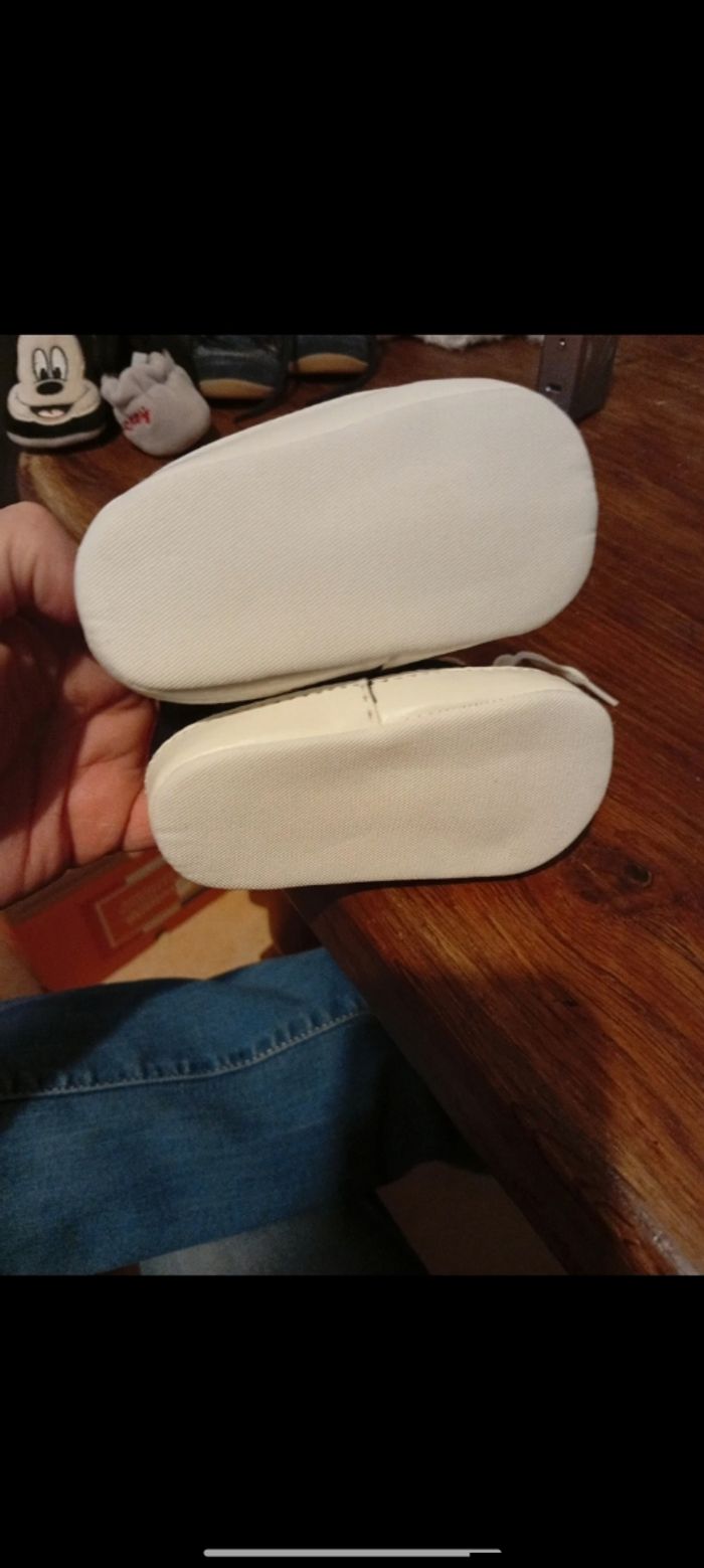 Basket neuve taille 6/9 mois - photo numéro 5