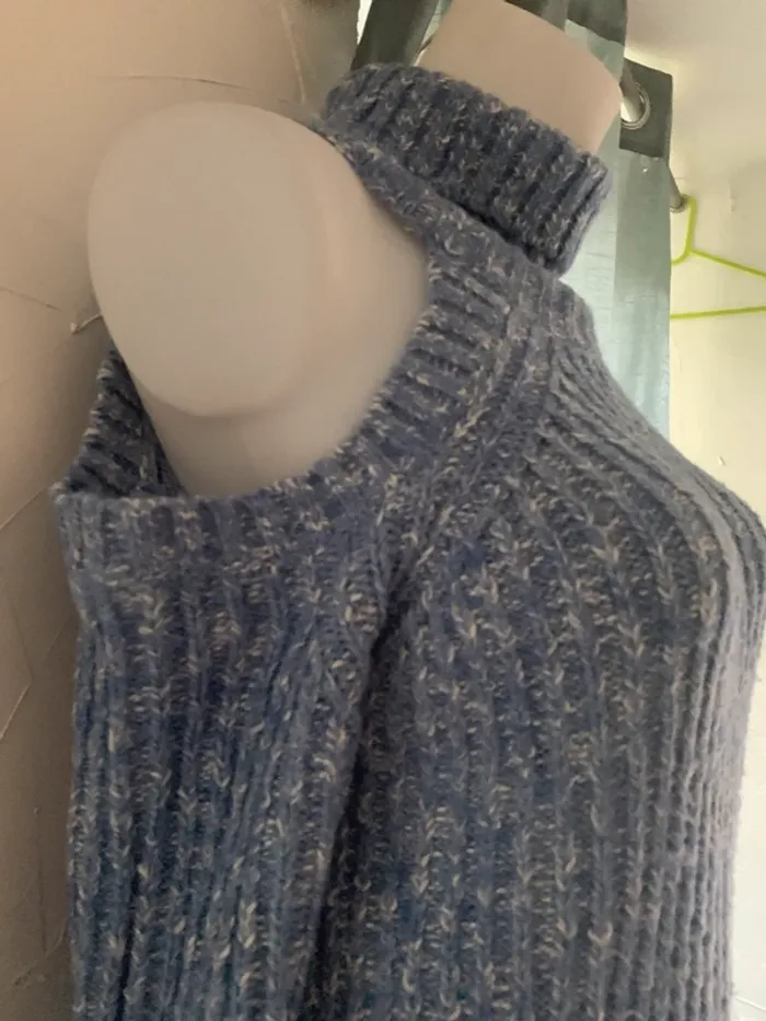 Robe SHEIN bleu ciel col roulé taille L épaule dénudé - photo numéro 6