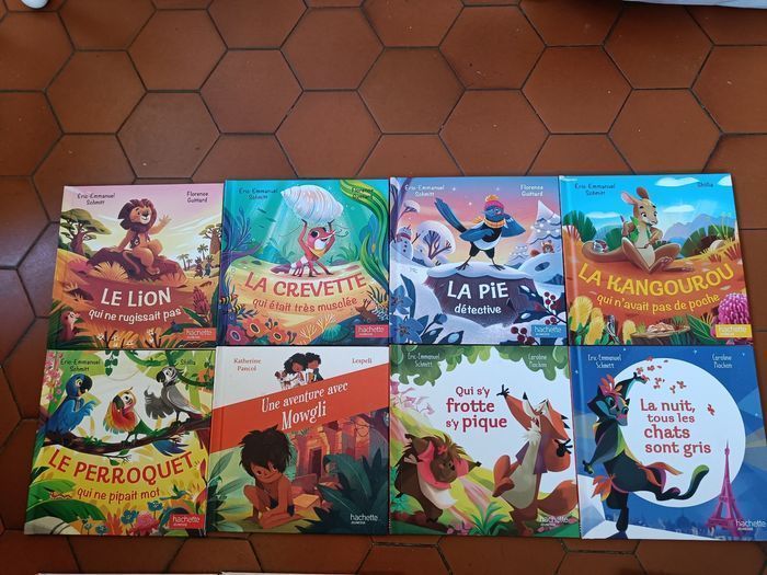 Lot de 8 livres Hachette Jeunesse 
Mac Do neufs