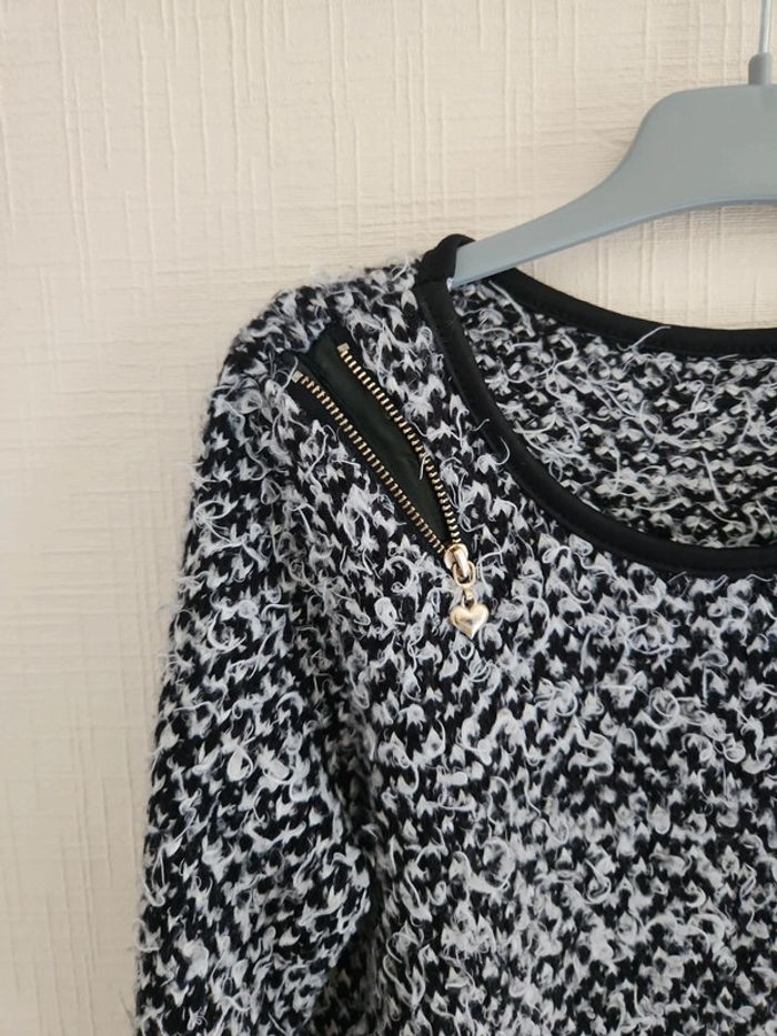 Pull doux noir et blanc détail fermeture éclair aux épaules 6 ans - photo numéro 3