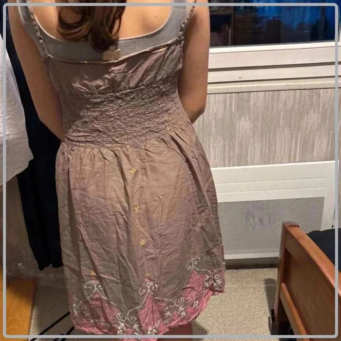 jolie robe taille 40 - photo numéro 2