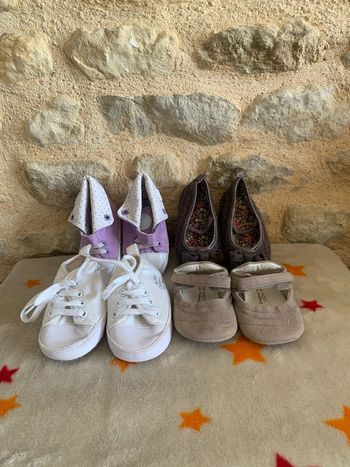 Lot 4 paires de chaussures bébé fille Blanches, Lila, Taupe 6/9 mois T18/19