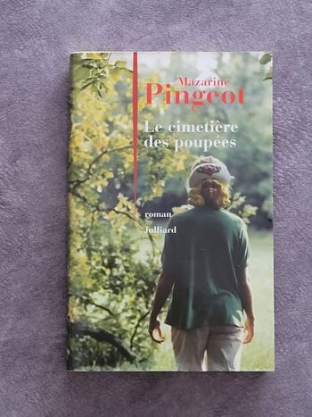 Le Cimetière des poupées Par Mazarine Pingeot