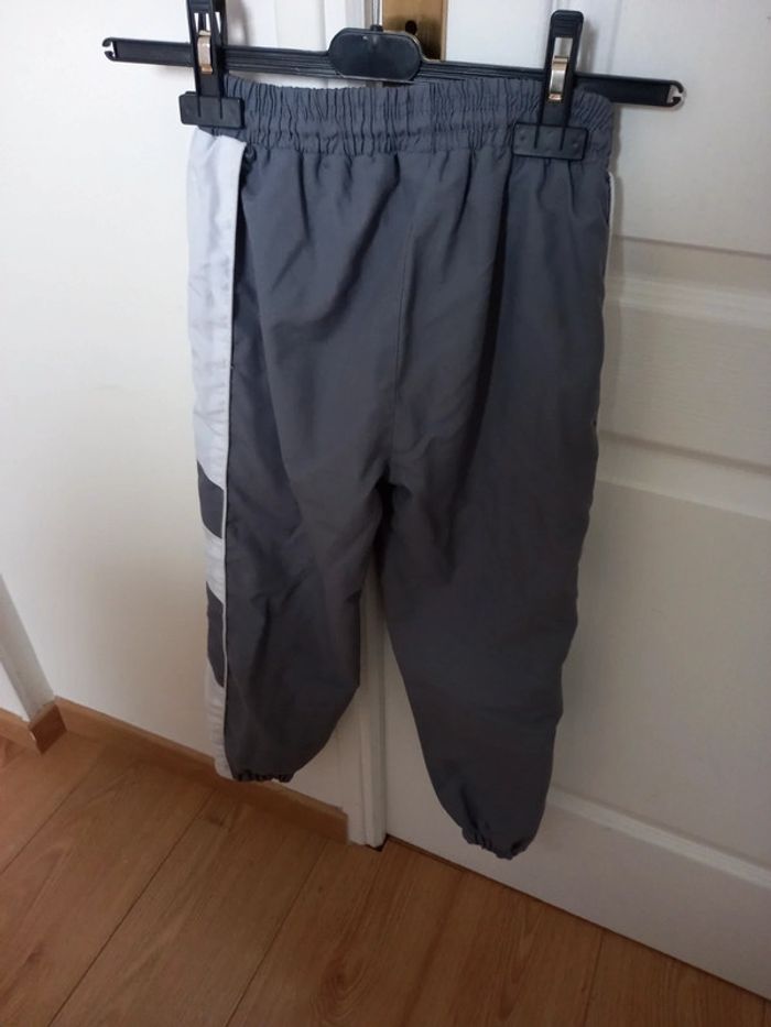Ensemble de jogging T8 ans - photo numéro 7