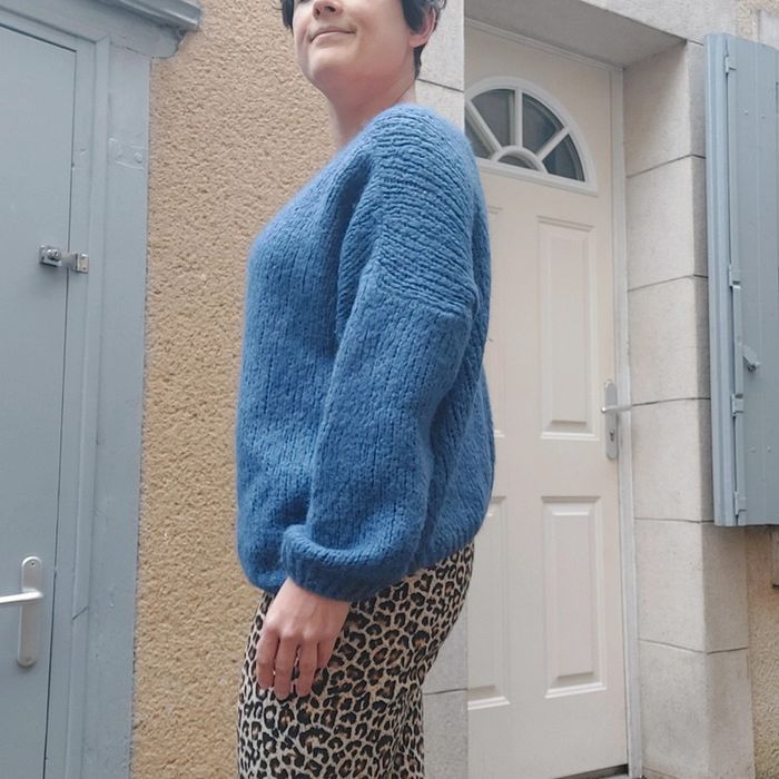 Joli pull oversize pour 42/44 - photo numéro 2