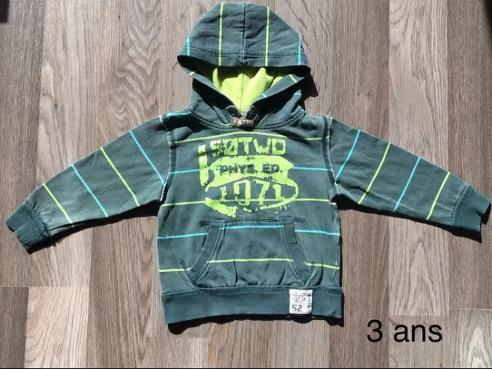 Sweat à capuche 3 ans