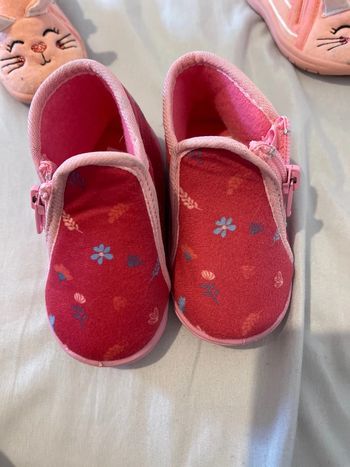 Chaussons bébé  taille 20