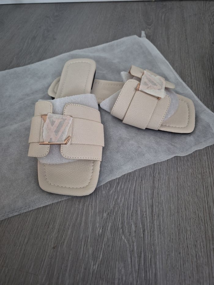 Sandale plate beige