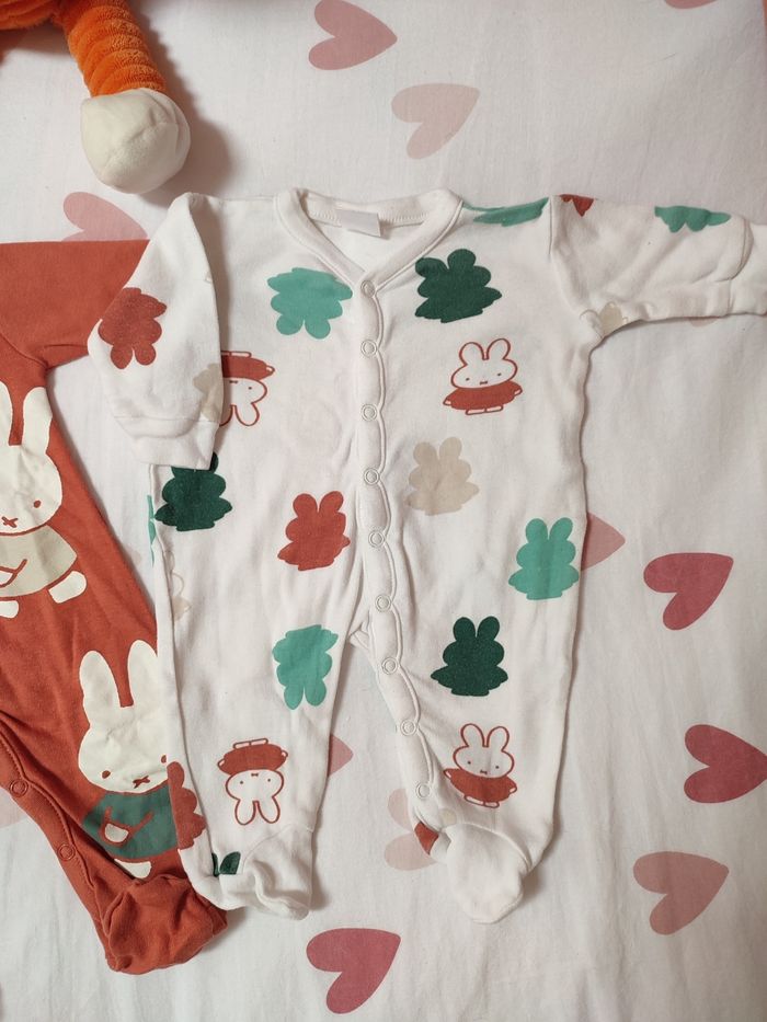 Lot de 2 pyjamas - Bébé mixte - 50 cm - Très bon état - Miffy - photo numéro 3