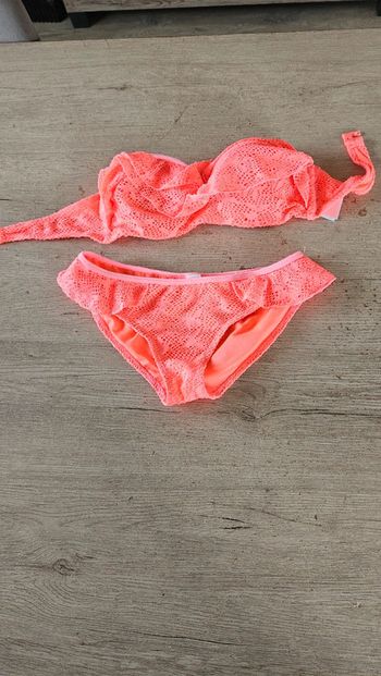 Bikini ado rose fluo en dentelle, sans bretelle, Ocean Club, 70B/34