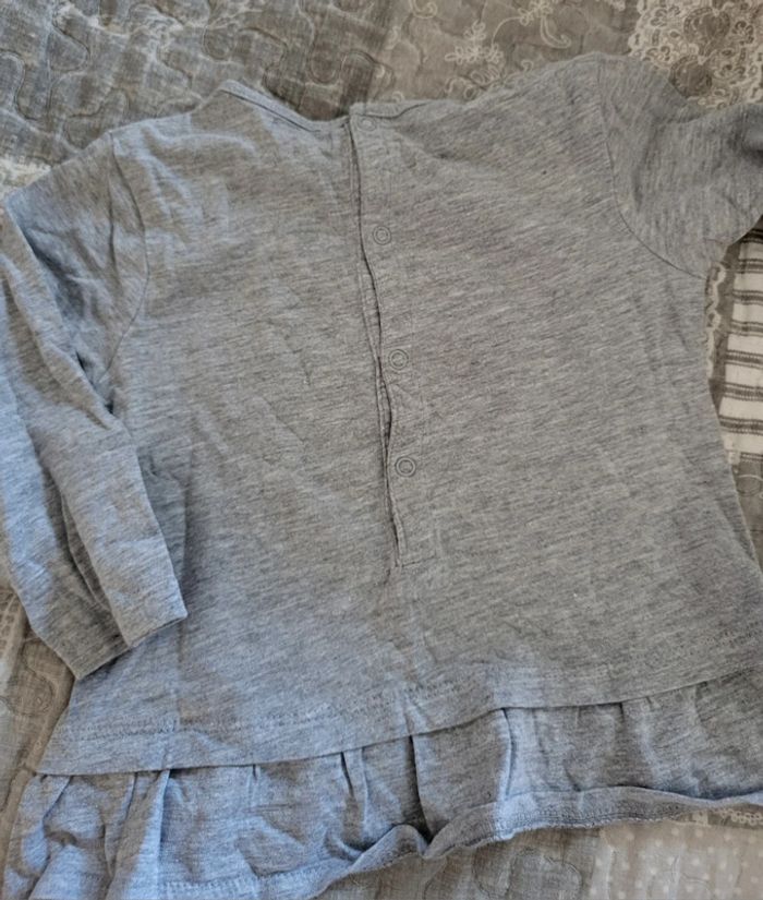 Tee shirt gris kiabi 12 mois - photo numéro 5