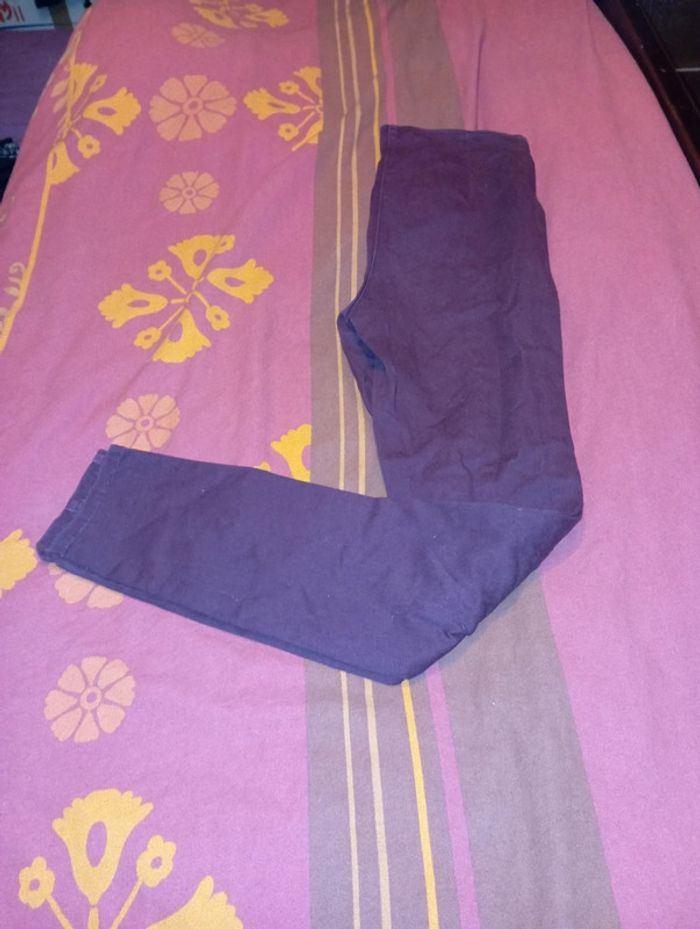 Pantalon Kiabi TBE taille 36 ouverture côté Bordeau - photo numéro 2
