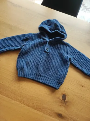 Pull h&m bleu 6 9 mois