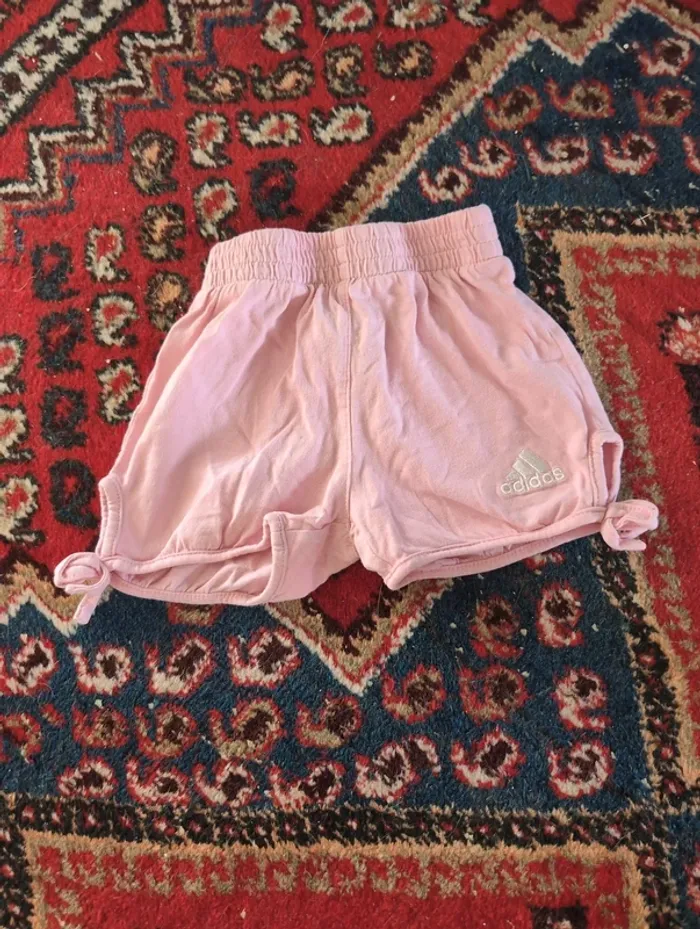 Short Adidas 6 mois