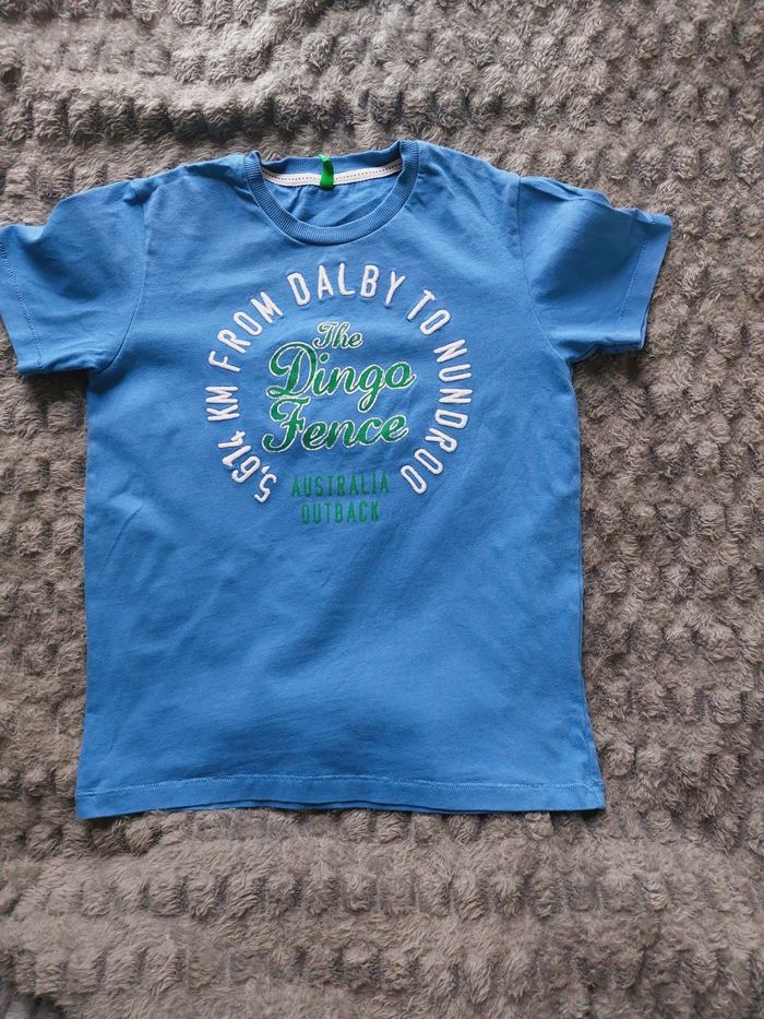 Tee shirt Benetton 7 8 ans