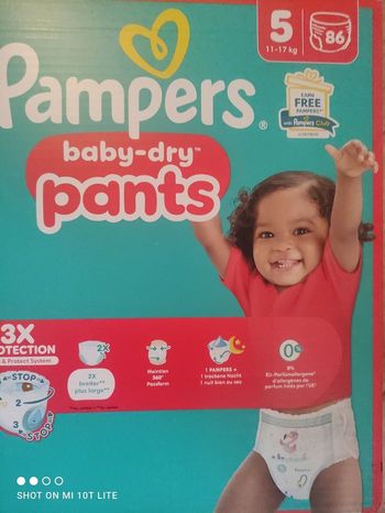 Couches Pampers pants
