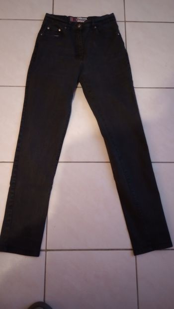 Pantalon jean Defenders taille 40