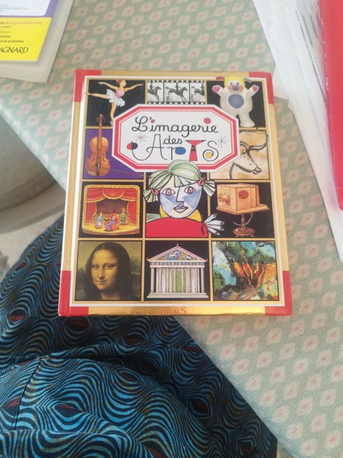 Lot de 2 livres imagerie des arts et imagerie de la terre