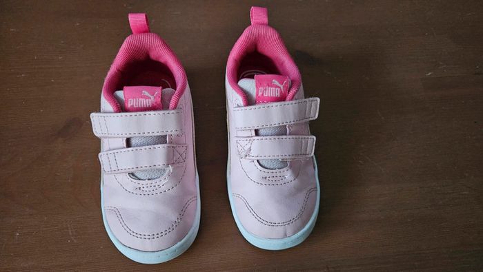 Baskets taille 24