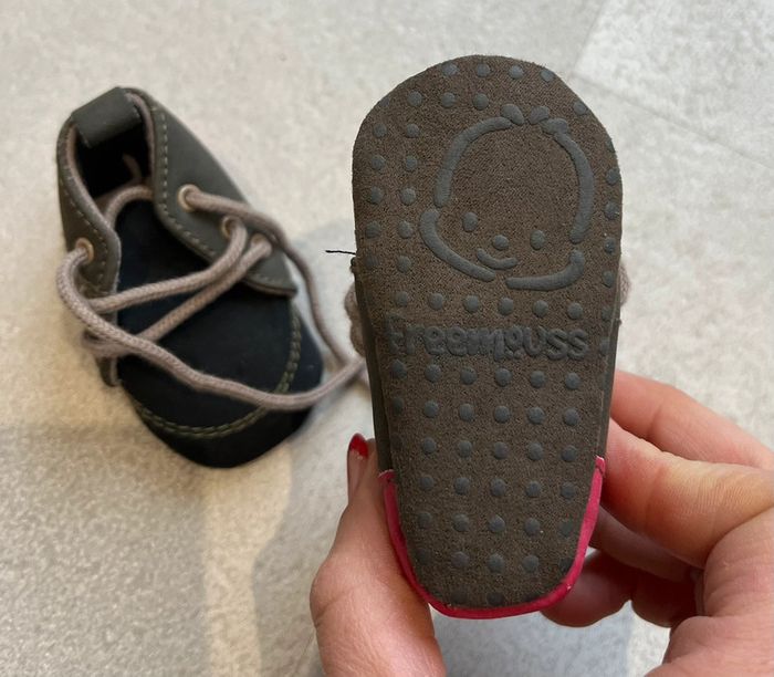 Chaussures taille 16 - photo numéro 3