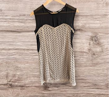 Robe chic noire transparence dorée taille 38 M