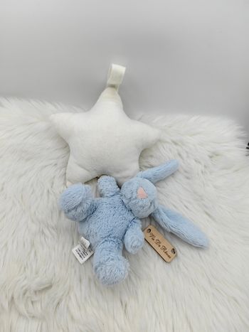Doudou peluche musicale lapin bleu  étoile Little Jellycat