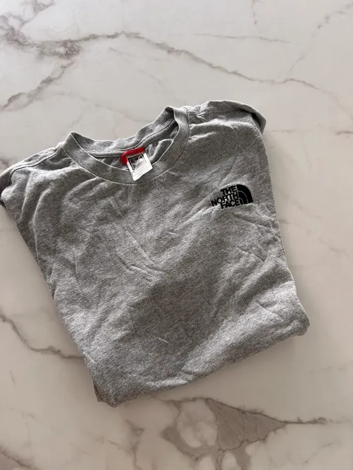 T-shirt north face taille m