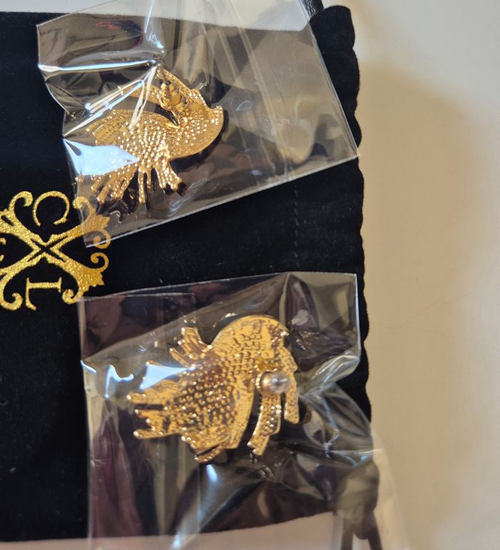 Boucles d'oreilles CXL by Christian Lacroix doré neuves - photo numéro 4