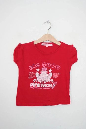 Tee-shirt rouge noté 5 ans mais taille 4 ans