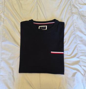 Tee shirt bleu marine Eden Park pour homme.