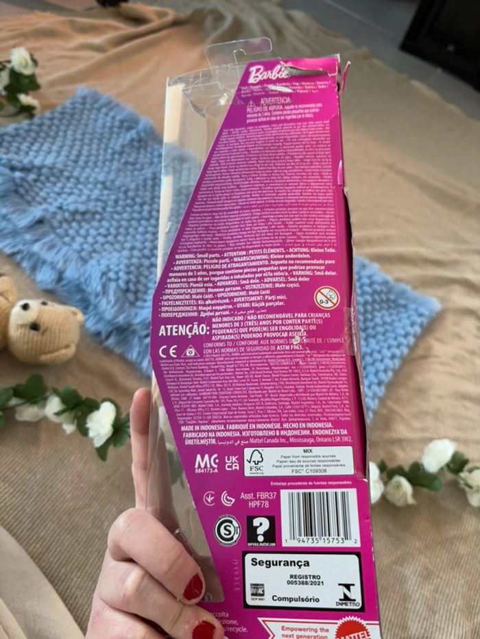 Barbie dans son blister neuve - photo numéro 4