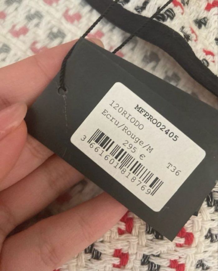 ROBE MAJE NEUVE 295€ PRIX ACHETER - photo numéro 7