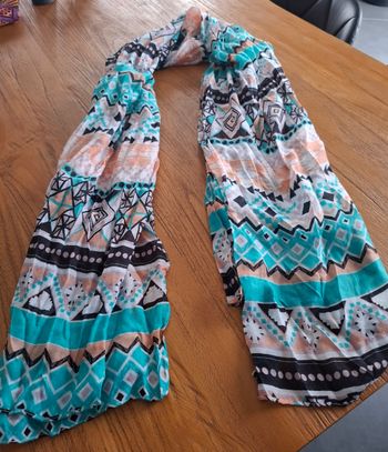 🧣 Foulard / écharpe à motifs graphiques 🧣