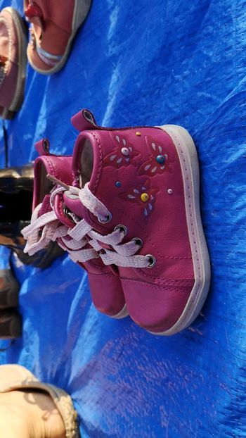 Chaussures rose a lacets 20