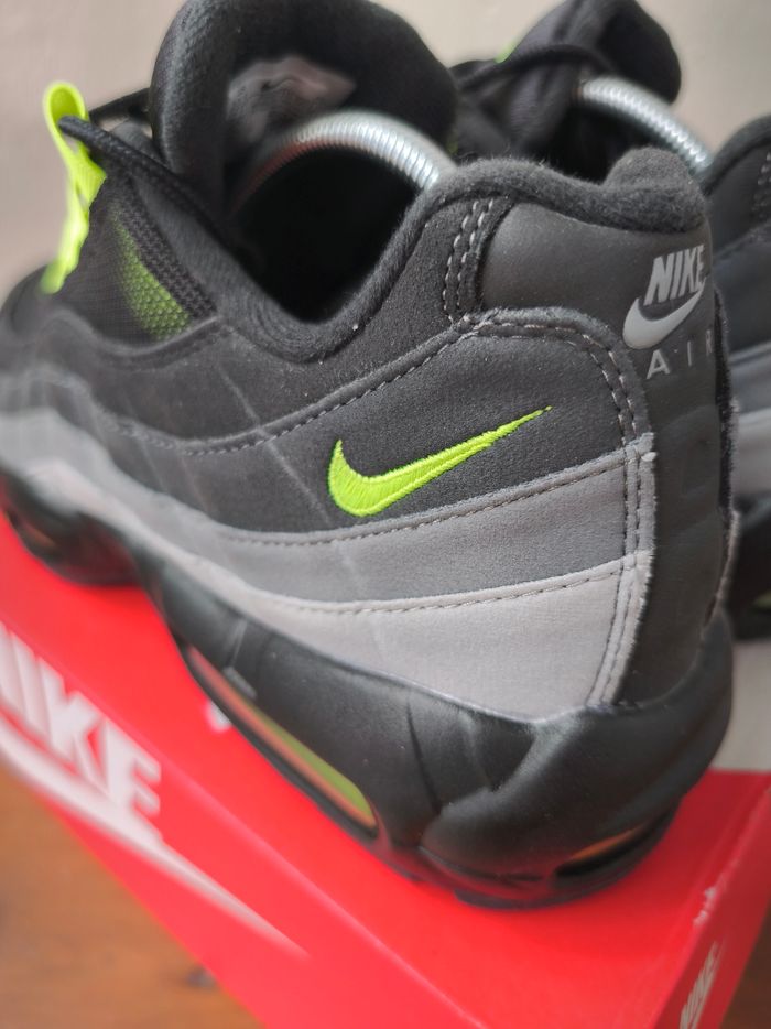 Air max 95 taille 44.5 - photo numéro 5