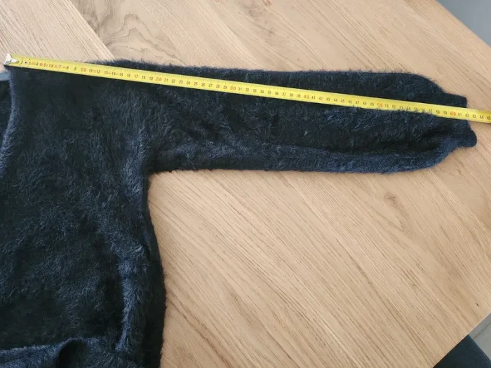 Pull chaud M 38 en laine synthétique noir col V tout doux excellent état - photo numéro 7