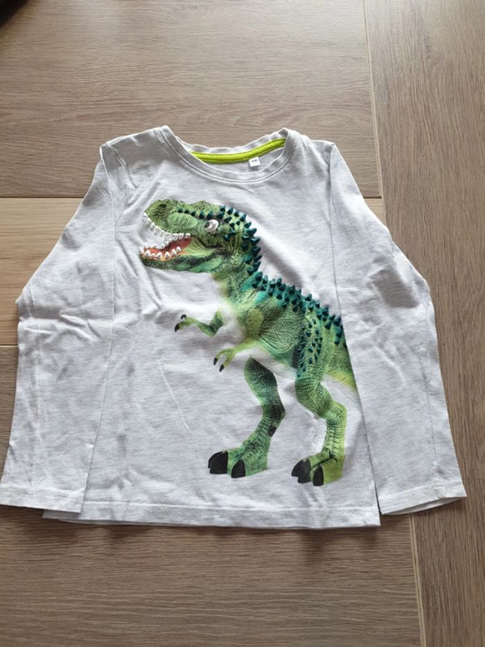 T shirt dinosaure