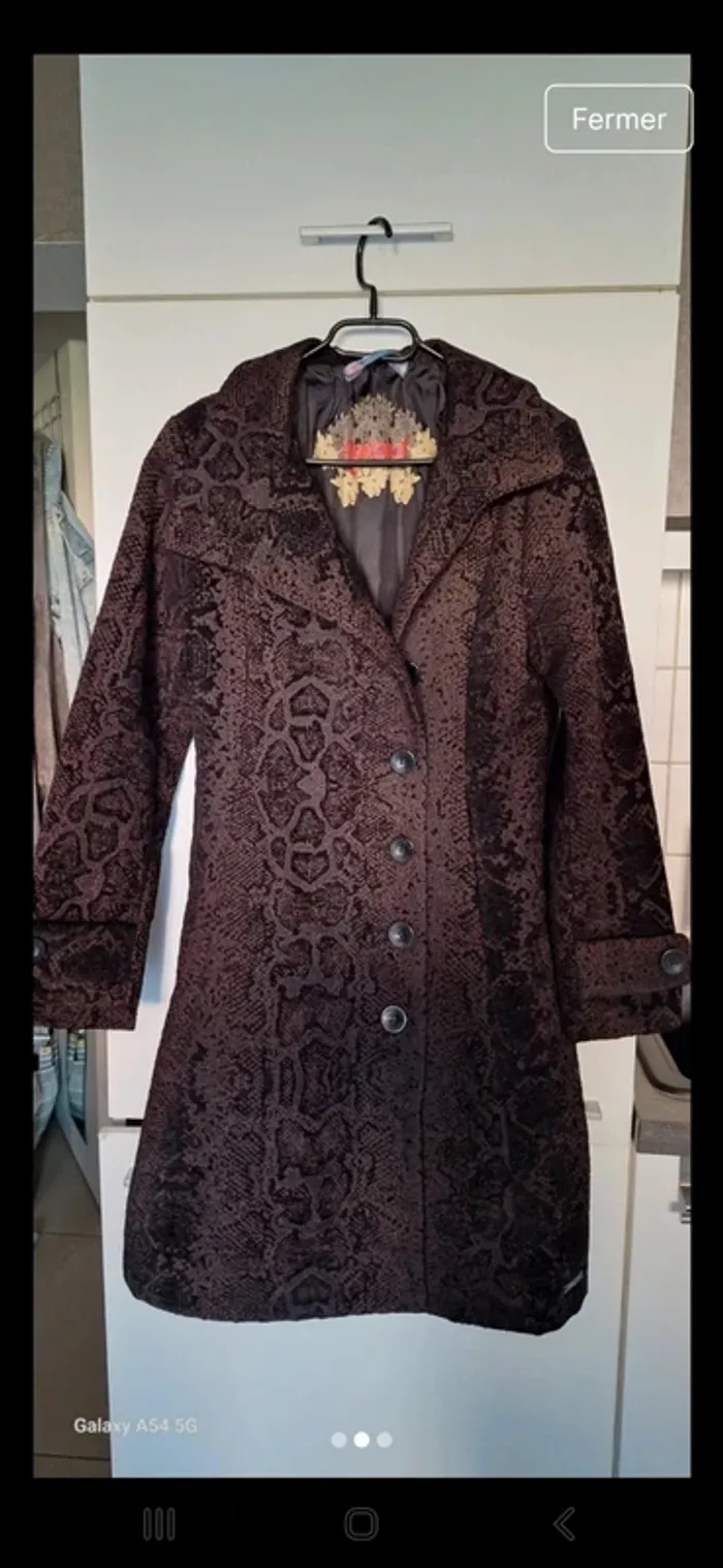 Manteau Desigual M 38
Acheté mais jamais mis - photo numéro 2