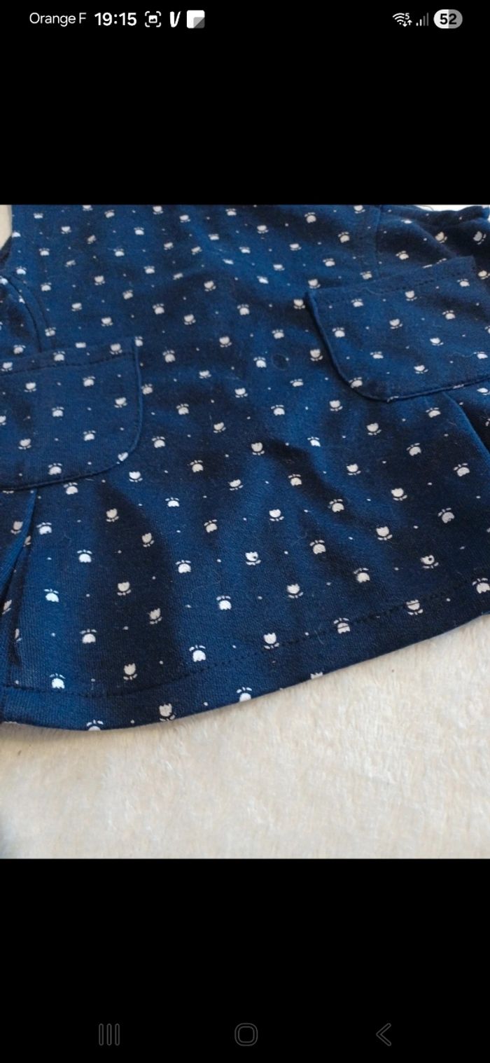 Robe bébé taille 6 mois - photo numéro 2