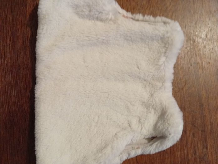 Gilet fausse fourrure taille 6 mois - photo numéro 6